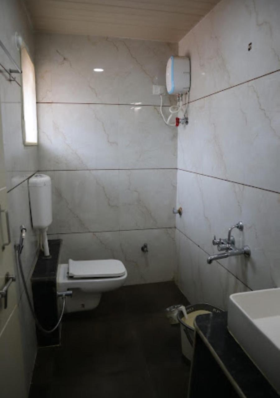 Sea King Beach Resort Ganpatipule Kültér fotó